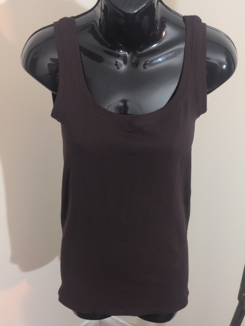 Classic Scoop Neck Women's Tank Top - Dark Brown